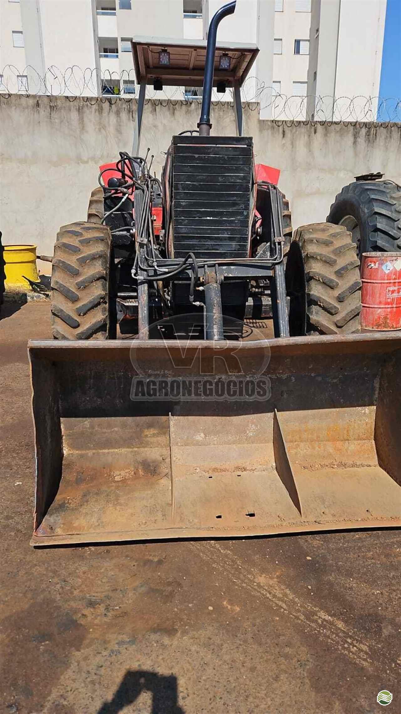 TRATOR MASSEY FERGUSON MF 650 Tração 4x4 VR Agronegócios ARAXA MINAS GERAIS MG